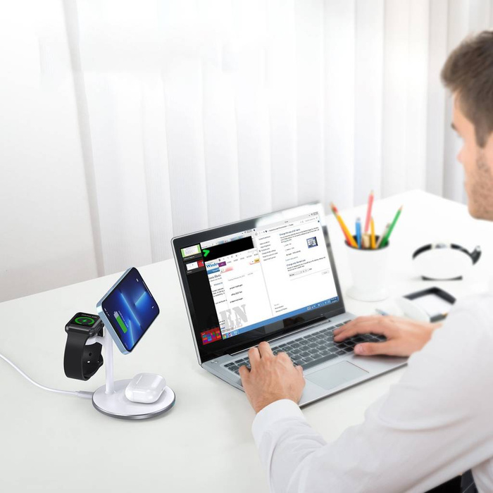 Choetech T585-F inductive 3-in-1 charging station iPhone 12/13, AirPods Pro, Apple Watch white